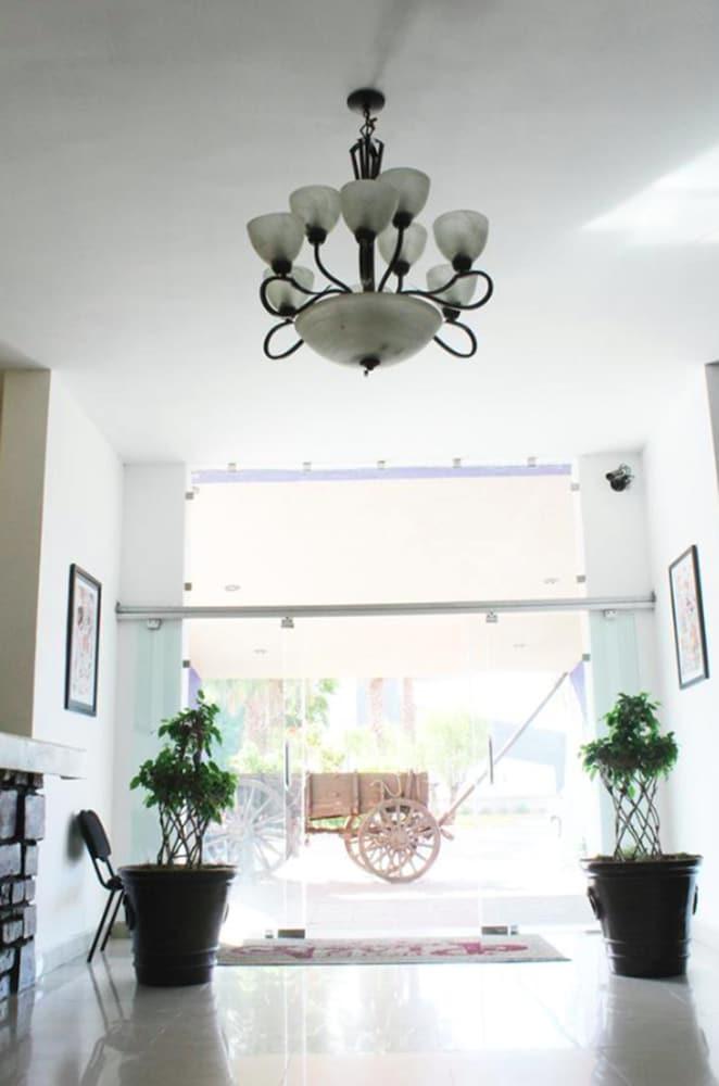 Hotel Plaza Zacatecas Guadalupe  Εξωτερικό φωτογραφία
